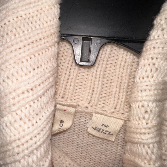 Moth Anthro Cream Wool Turtle Neck Sweater XSP - Picture 3 of 5